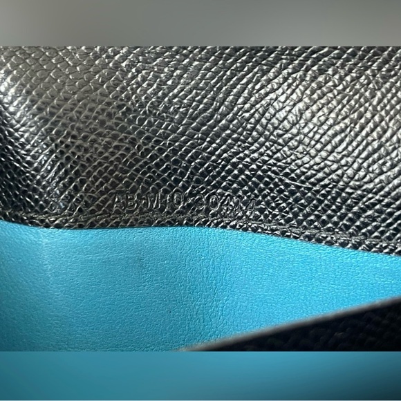 Authentic BVLGARI Leather Bifold WOC, COA - Picture 10 of 13